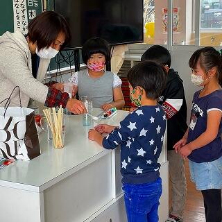 こぼさないように気を付けてね