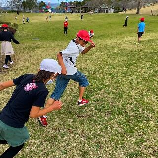 やばい、追いつかれる