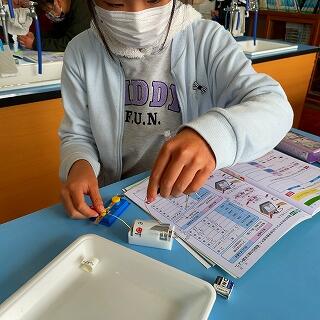 しっかりと線をつなぎます