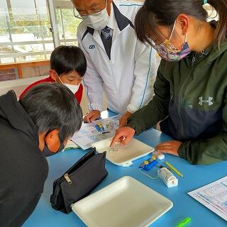 何個の釘がくっついたかな？