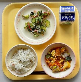 １０月１２日の給食