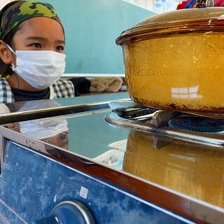 ふむふむ、こうやって炊けていくのか！