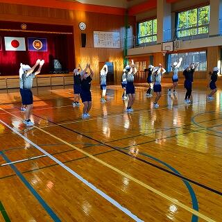 大縄の後でも元気に踊ります