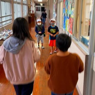 オー来た来た。募金ありまーす！