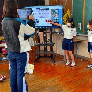 タブレットにまとめたシートも活用します。