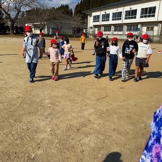 オニになったら仲間だねー