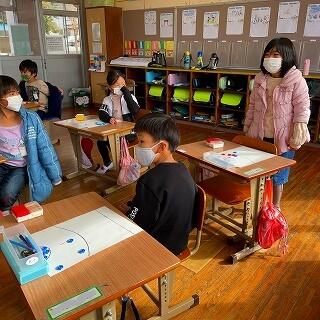 まず、１０の位の数を比べます…