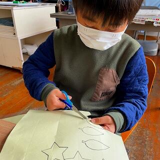 ハサミを上手に使って…