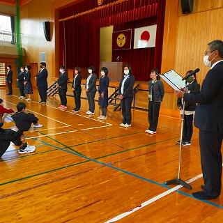 今年度の担任の先生ですよ