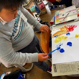 歯ブラシをポンポン