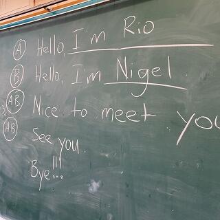 いきなりの英語…読めるのかな？