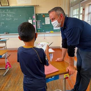 先生とも挨拶できるかな？