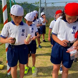 競技の時にはマスクを外します