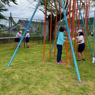 明日は遊具では遊べませんよ