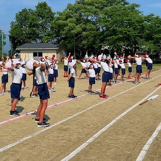 体をしっかり伸ばしてね