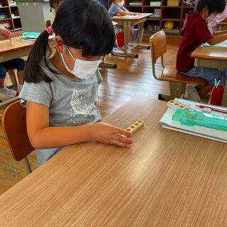 右手で「ふえると」を動かしますよ　