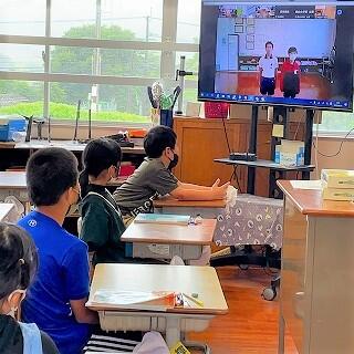 友達による英語の同時通訳