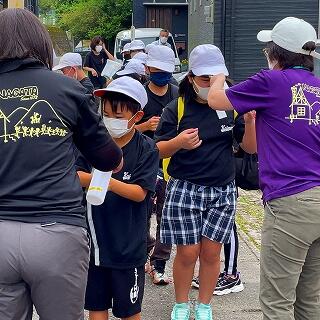 検温と消毒、徹底します