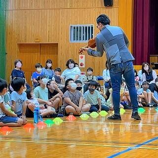 近くまで来て、楽しませてくださいました。