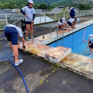 みんながすべらないようにしっかり磨こう！