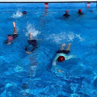 おっ！クロールかな？