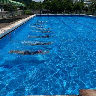 けのびでスイーッ