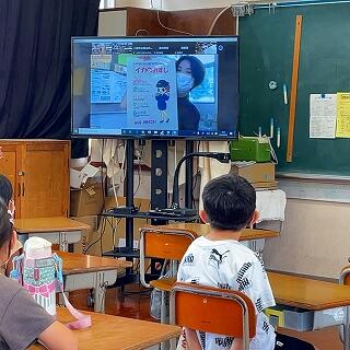 不審者には夏休みも注意ですよ