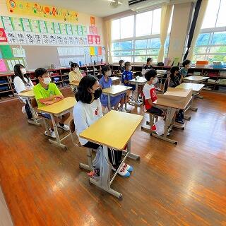 しっかりとした態度で聞くことができています