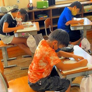 一生懸命考えています。