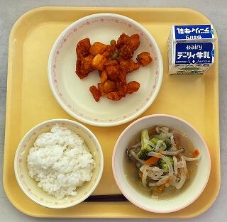 １０月２５日の給食