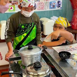 フタとったらだめだよね…