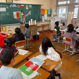 食べ物をグループ分けしてね