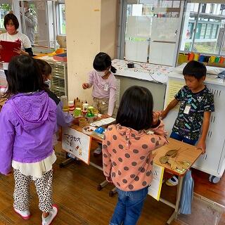 まだ、緊張しますね