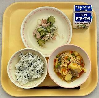 １２月１３日の給食
