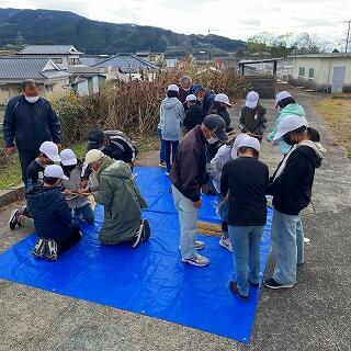 寒いけど、がんばって作るよ