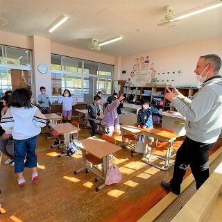 色を英語で言っています。