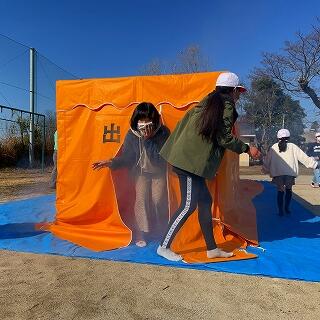 無事に出られてホッとしました。