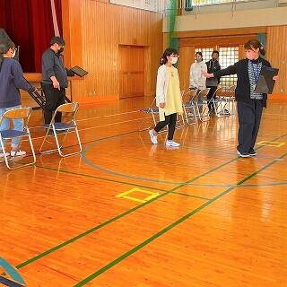 退場も気を抜かないで