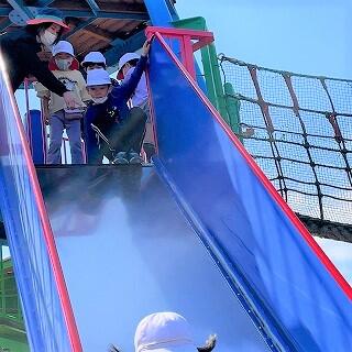 ちょっと怖いけど、滑れるかな?