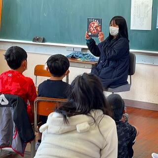 ３年生への読み聞かせです