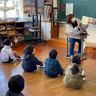 １年生も読み聞かせ大好きです。