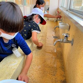 手洗い場もきれいにね