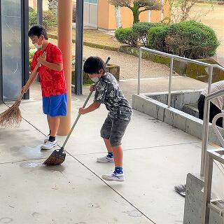 きれいに掃いて…