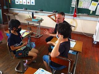 こうやって伝えるんだよ。