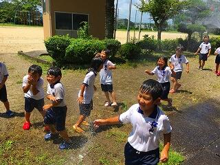 冷たくて気持ちいいー！