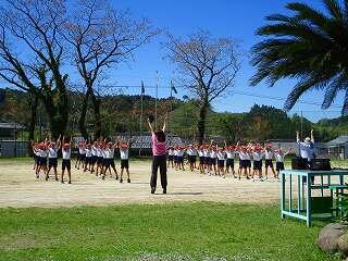 しっかり腕を伸ばして―