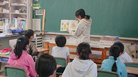 つながりPJ読み聞かせ① つながりPJ読み聞かせ①