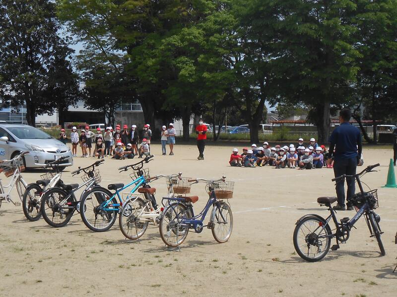 安全な自転車の乗り方体験