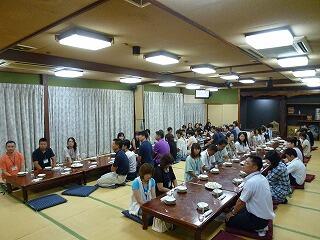 会の始まりの様子