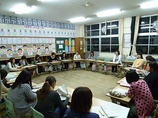 成人教育部の様子